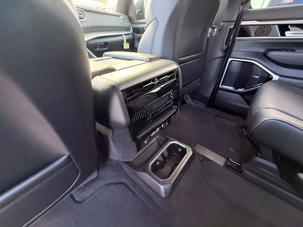 New 2026 High Gloss Black Exterior Paint Jeep Limited Reserve image 25