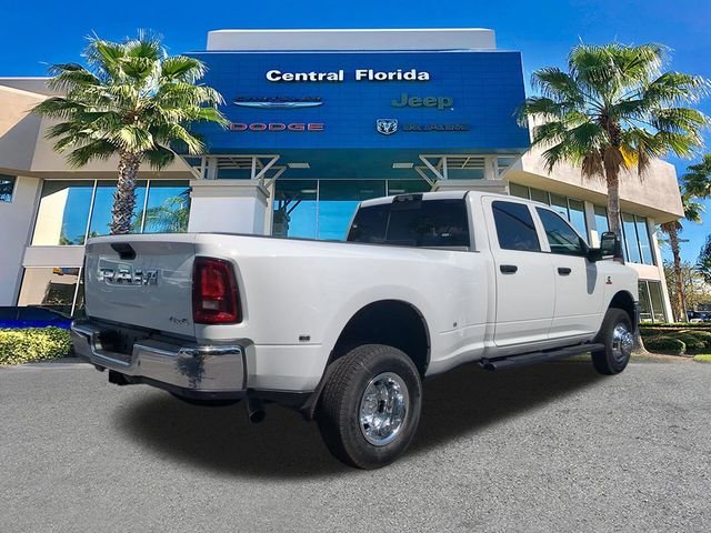 New 2026 Bright White Clear-Coat Exterior Paint RAM Tradesman image 5