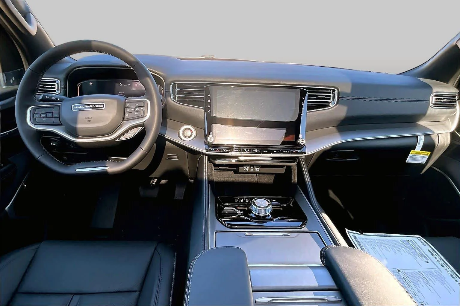 New 2026 Bright White Clear-Coat Exterior Paint Jeep Limited Altitude image 6