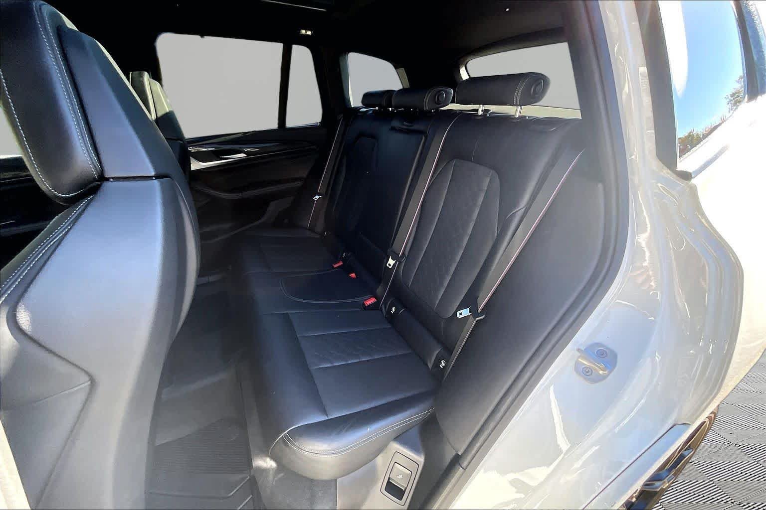 Used 2021 Alpine White BMW  image 20