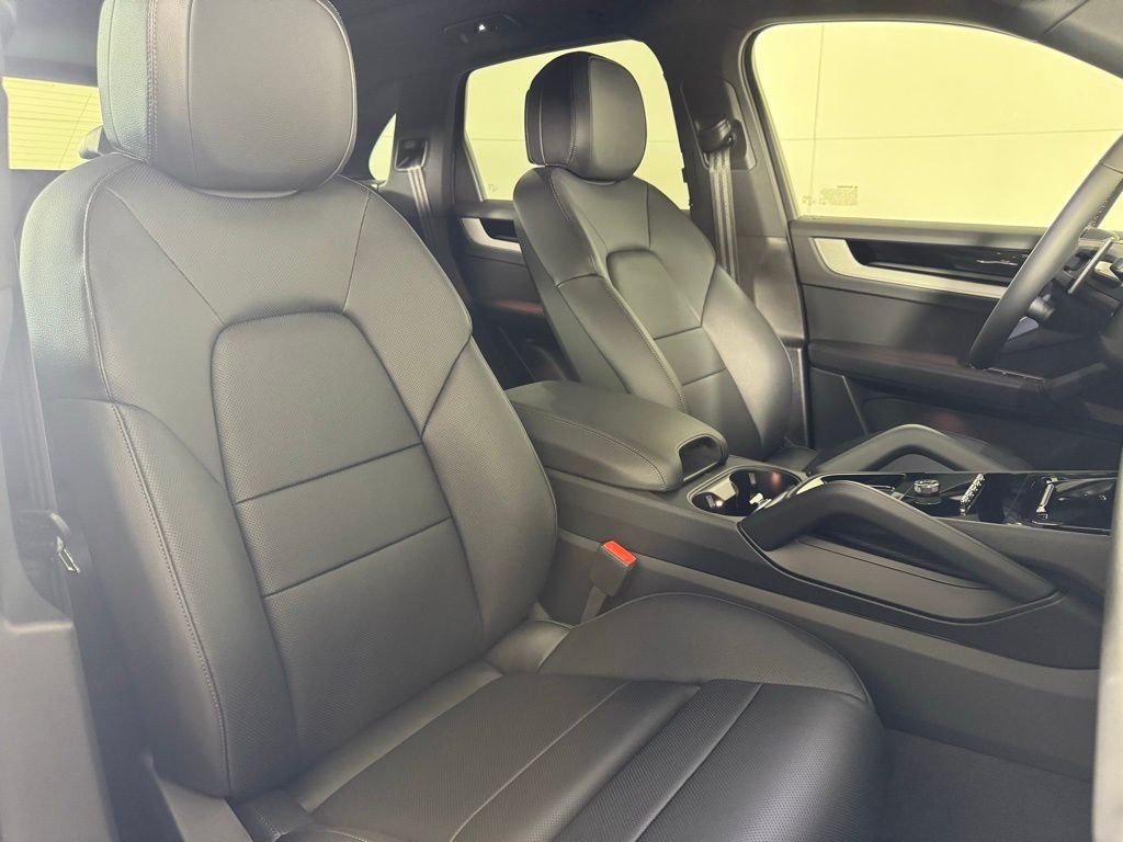 2025 Porsche Cayenne E-Hybrid - Photo 14