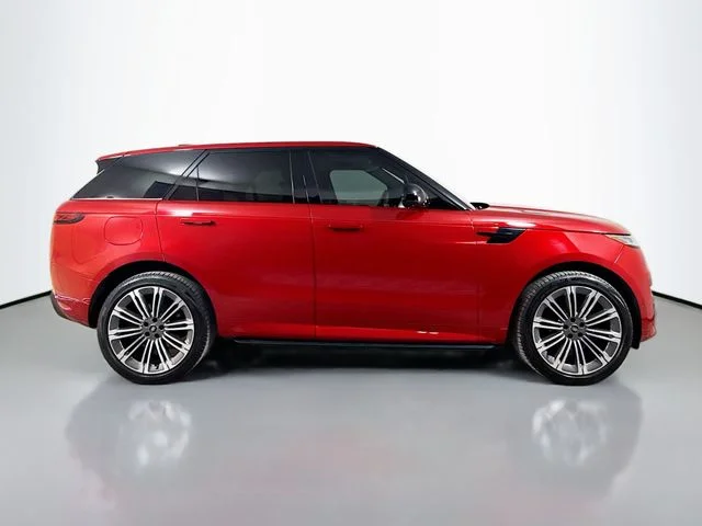Used 2023 Red Land Rover SE Dynamic image 4