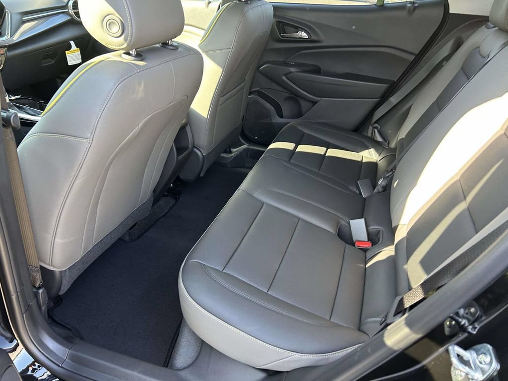 New 2026 Mosaic Black Metallic Chevrolet ACTIV image 11