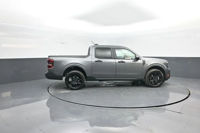 New 2026 Carbonized Gray Metallic Ford XLT image 8