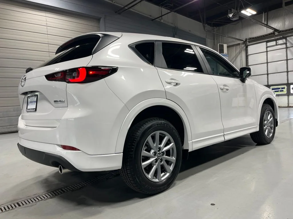 Used 2025 White Metallic Mazda 2.5 S Preferred Package image 7
