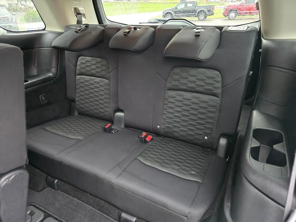Used 2024 Gray Nissan SV image 13