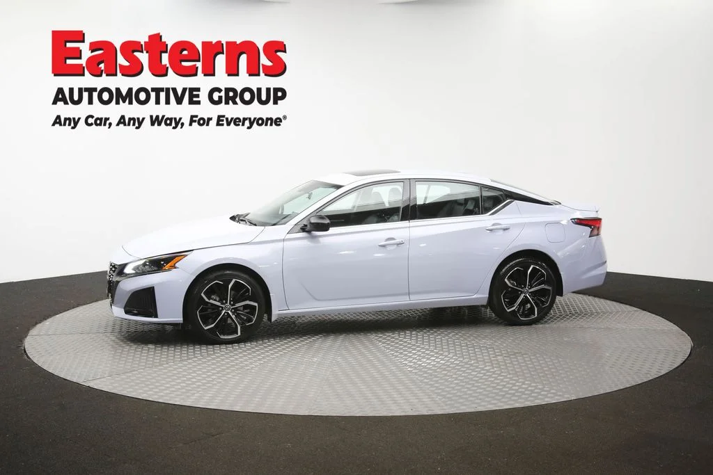 Used 2023 Gray Nissan 2.5 SR image 59