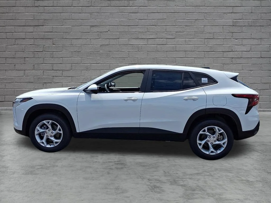 New 2026 Summit White Chevrolet LS image 5