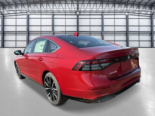 New 2026 Radiant Red Metallic Honda Touring image 3