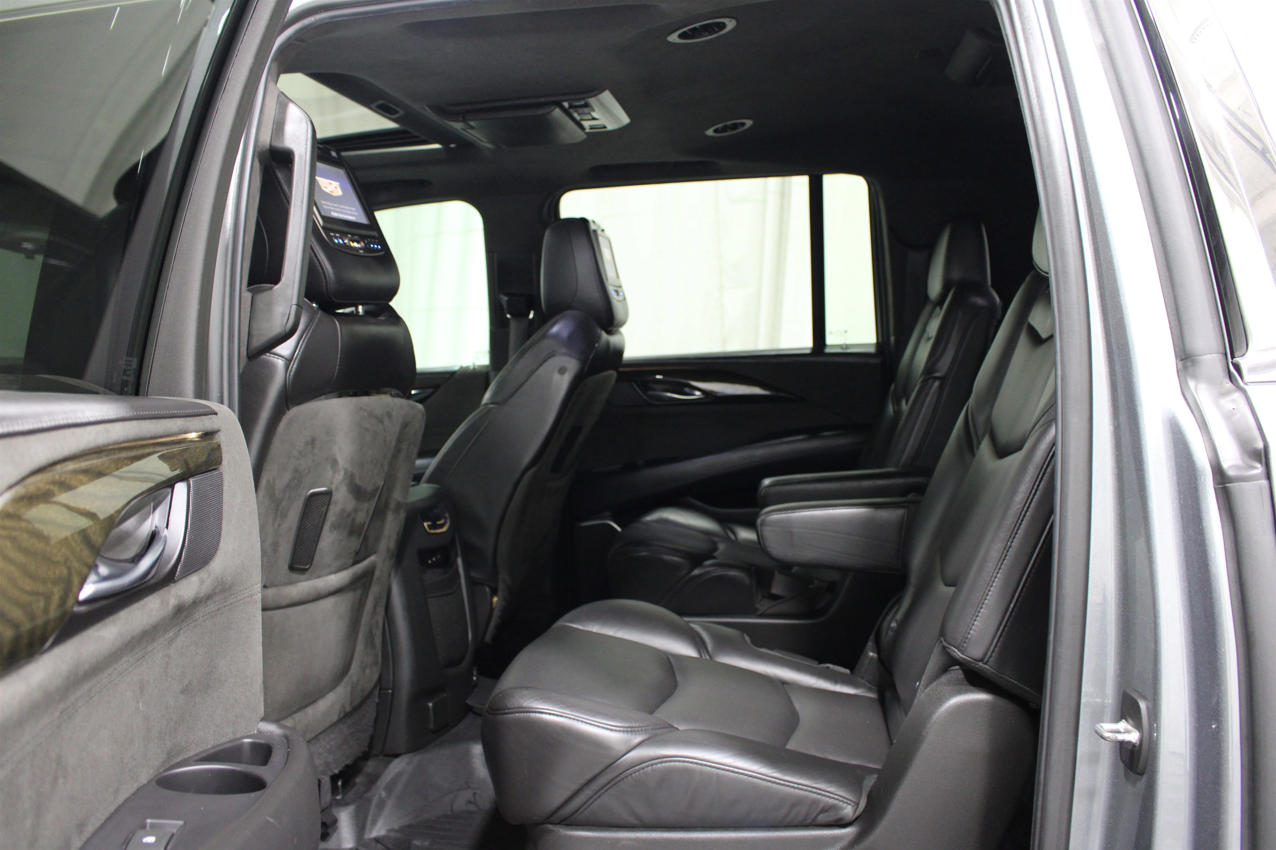 2019 Cadillac Escalade ESV Platinum - Photo 19
