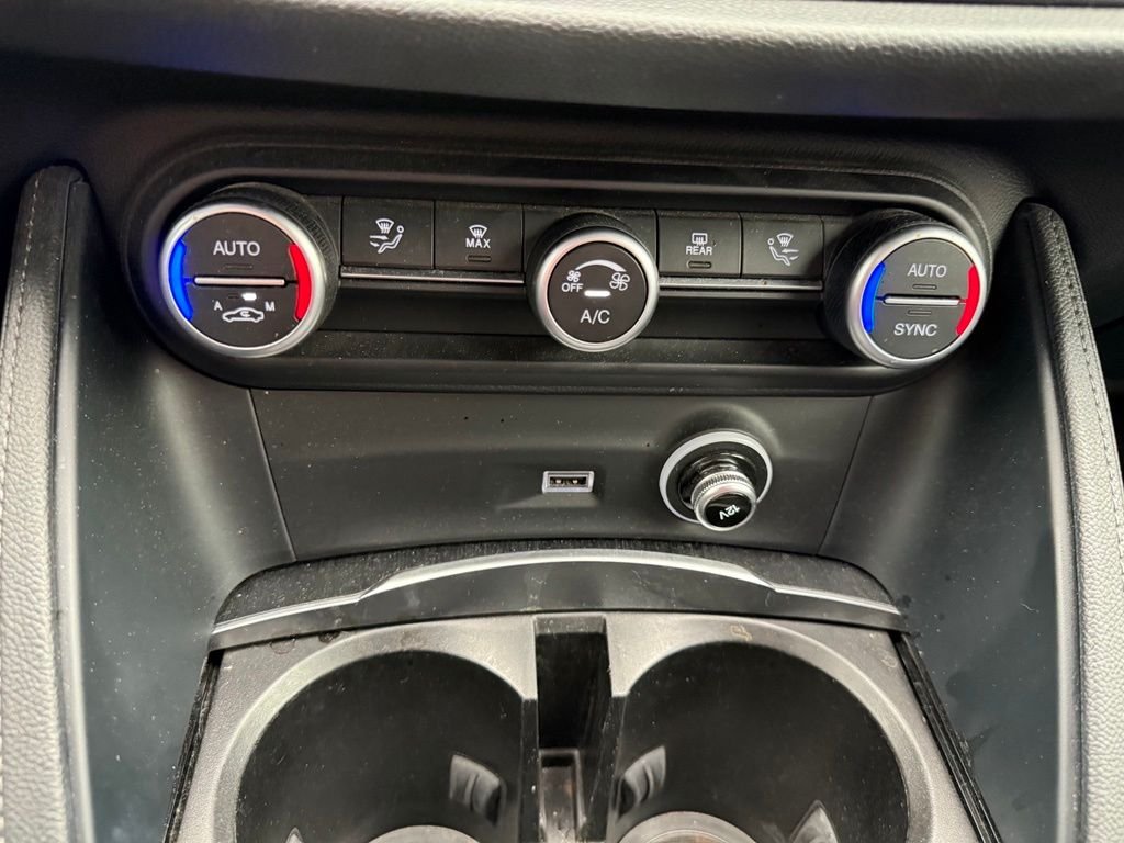 Used 2021 Black Metallic Alfa Romeo Sprint image 22