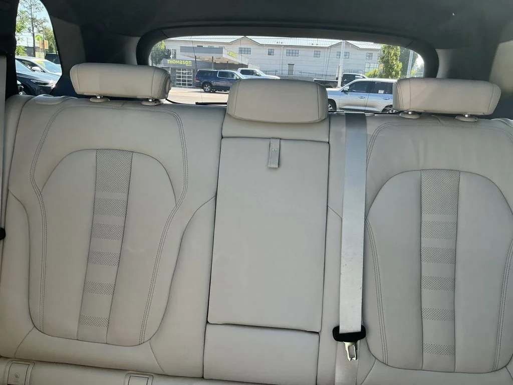 Used 2022 Brown BMW xDrive40i image 22