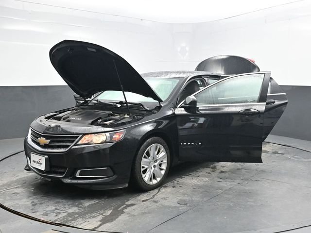 Used 2017 Black Chevrolet LS image 41