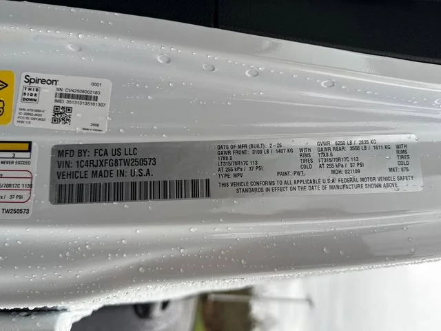New 2026 Bright White Clear-Coat Exterior Paint Jeep Rubicon image 29