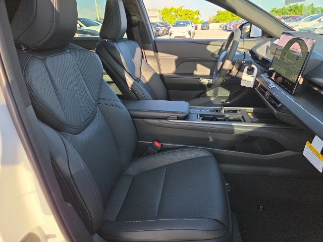 New 2026 Ultra White Lexus PREMIUM PLUS image 25