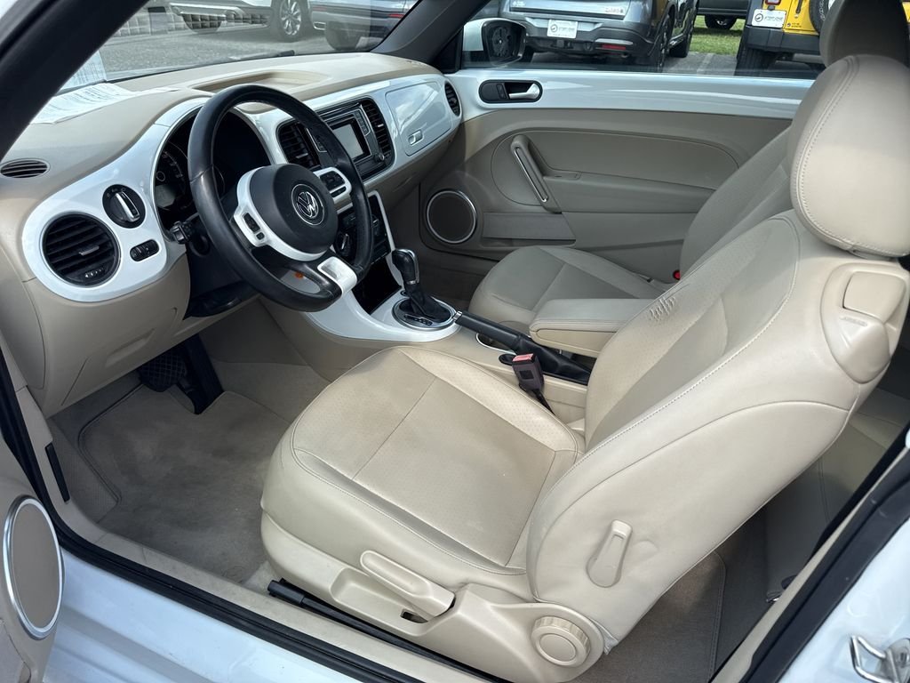 Used 2017 White Volkswagen 1.8T S image 13