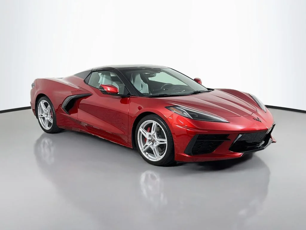 Used 2022 Red Chevrolet Stingray image 3