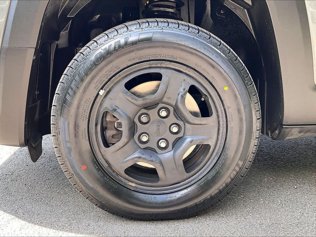 Used 2021 Gray Jeep Sport image 22