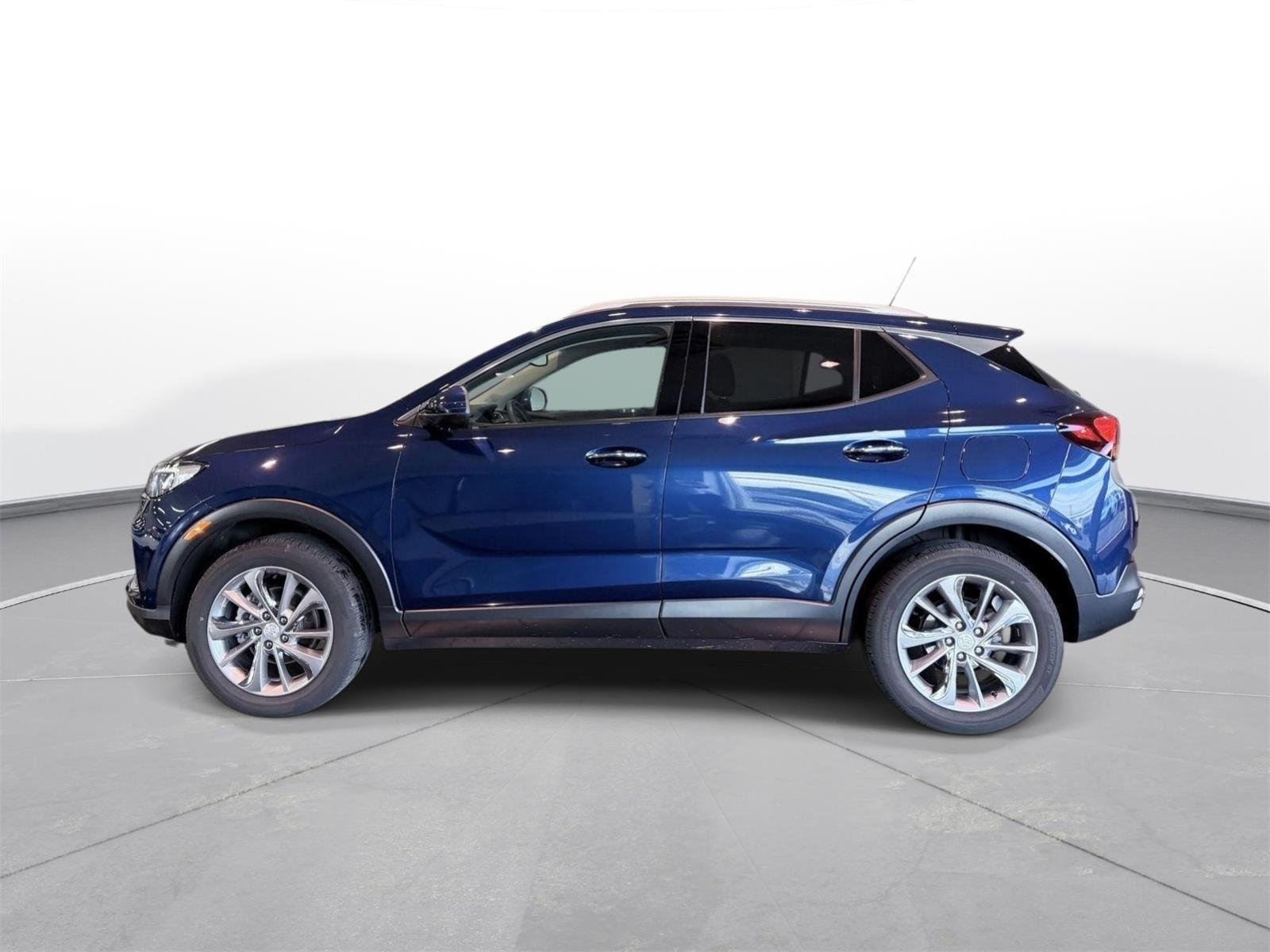 Used 2023 Sapphire Metallic Buick Essence image 13