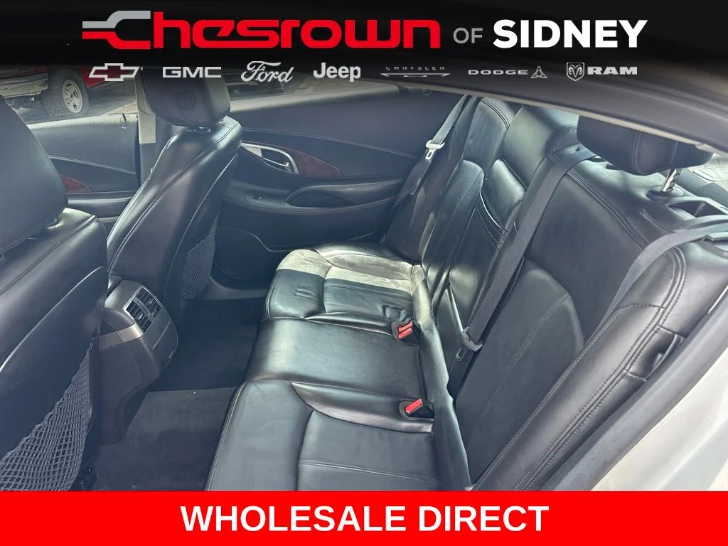 Used 2010 Silver Buick CXL image 25