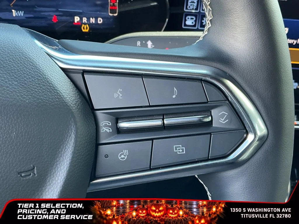 Used 2024 Black Chevrolet LT image 31