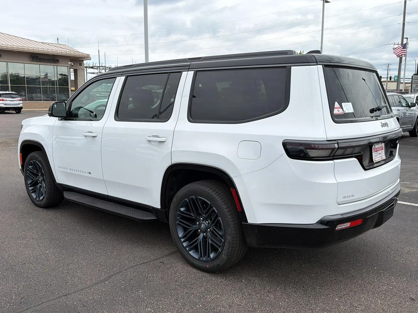 New 2026 Bright White Clear-Coat Exterior Paint Jeep 85th Anniversary image 5