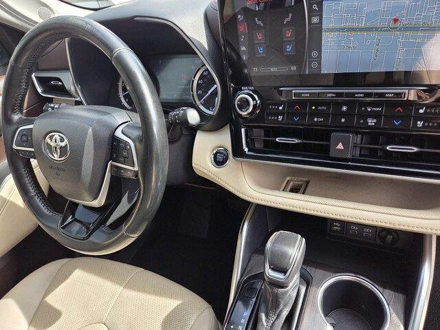 Used 2022 Wind Chill Pearl TOYOTA PLAT image 35