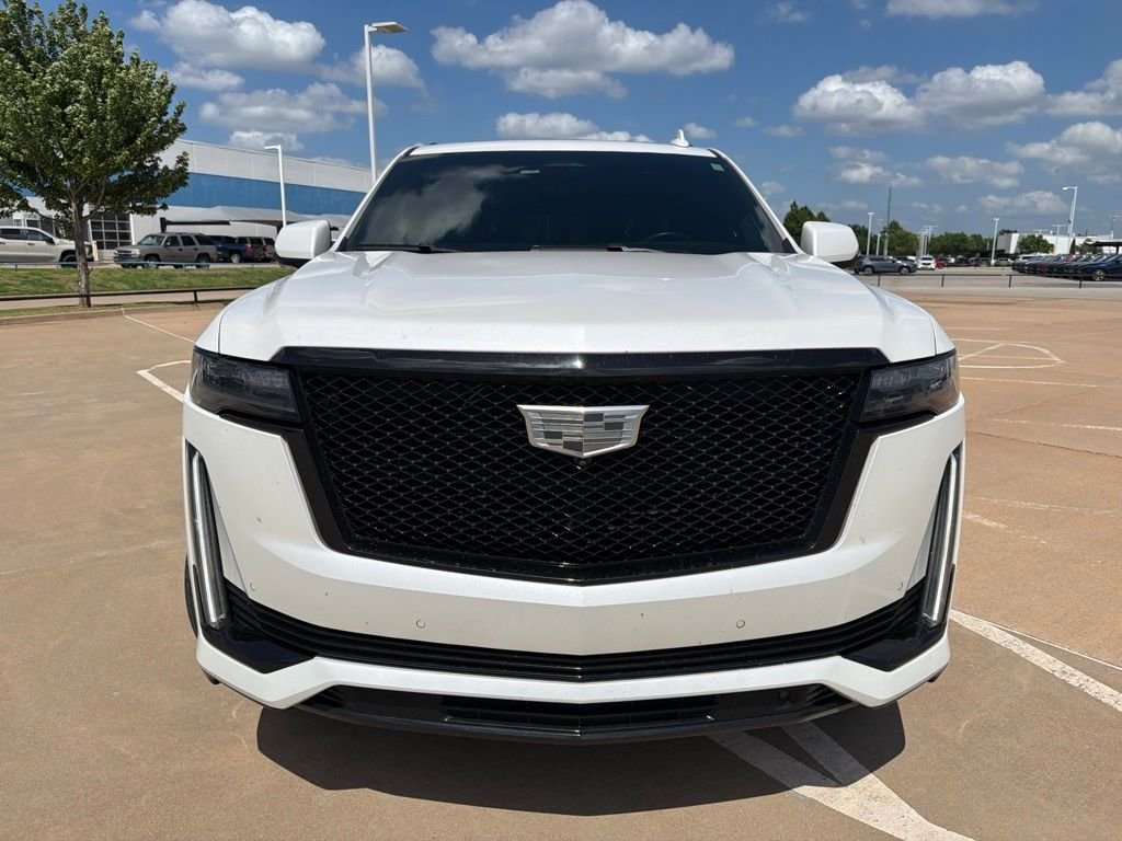 Used 2023 White Cadillac Sport Platinum image 5
