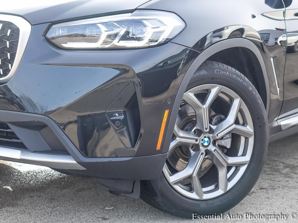 2023 BMW X4 - Image 3