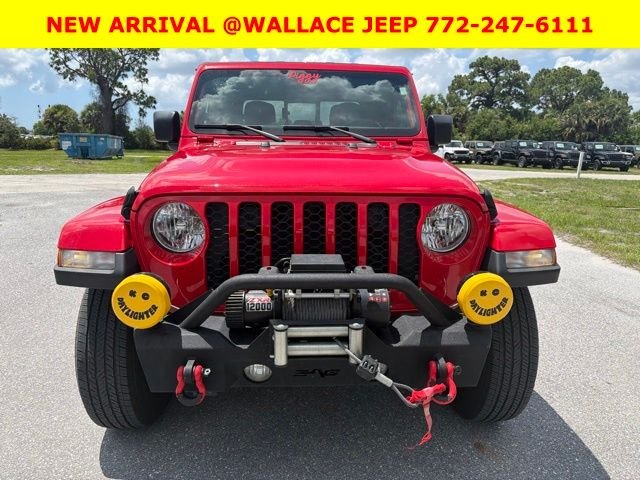 Used 2020 Red Jeep Sport image 2