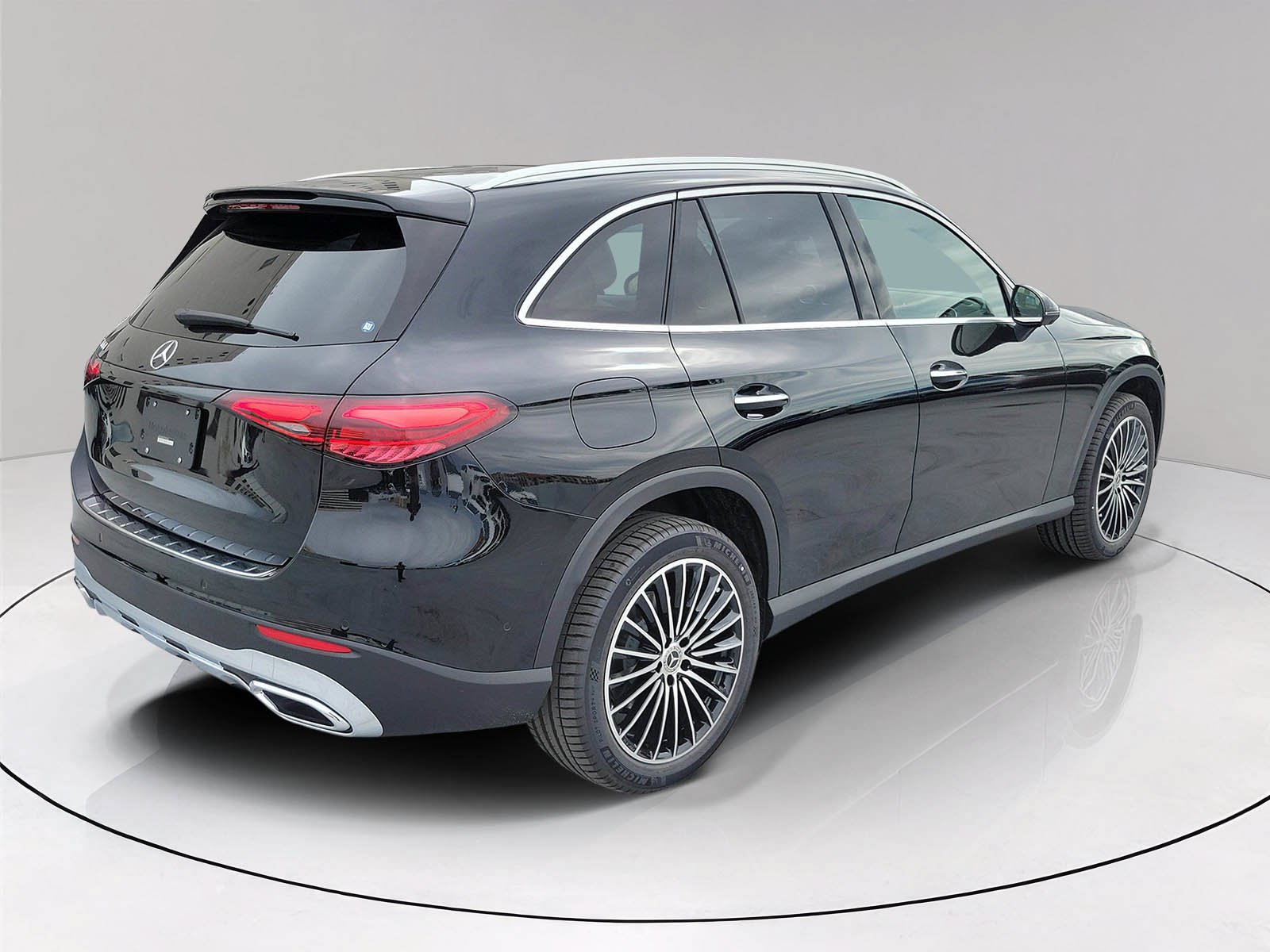 New 2026 Black Mercedes-Benz GLC 300 image 6