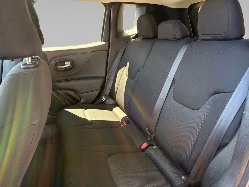Certified Used 2023 Blue Jeep Latitude image 13