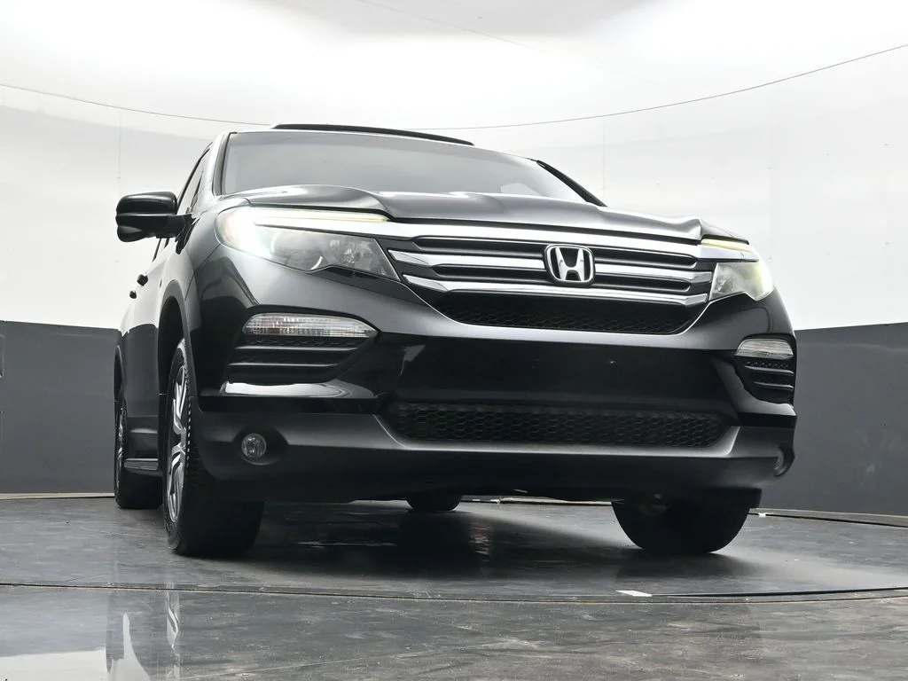 Used 2016  Honda EX-L image 28