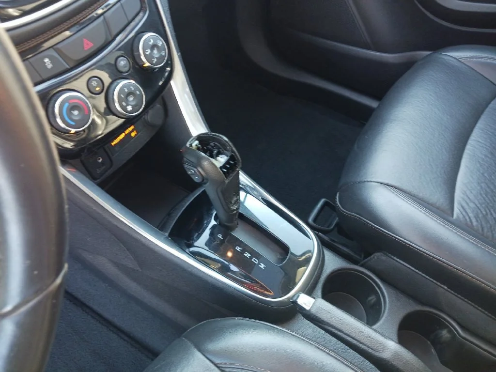 Used 2017 MOSAIC BLACK METALLIC Chevrolet Premier image 34