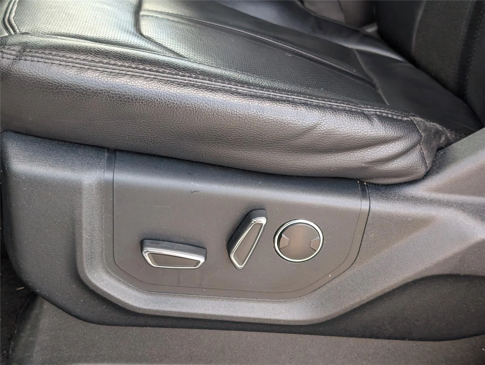 Used 2021 Agate Black Ford Limited image 11