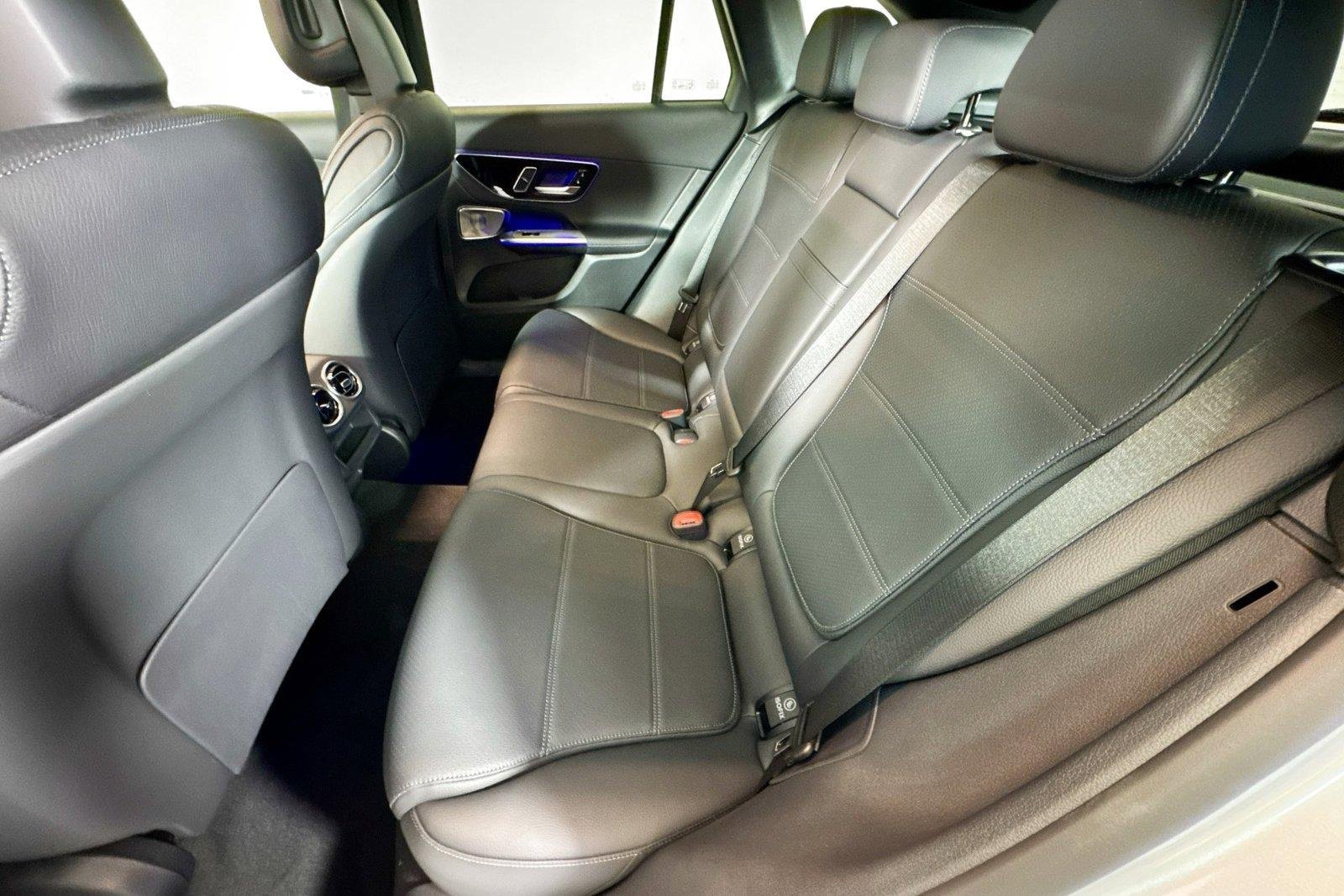 New 2026 Cirrus Silver Metallic Mercedes-Benz GLC 300 image 22