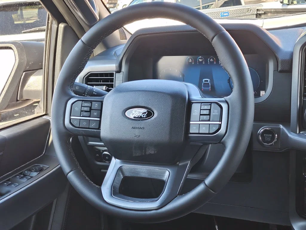 New 2026 Agate Black Metallic Ford XLT image 13