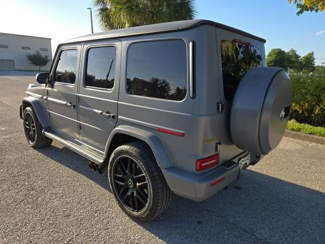 Used 2022 Gray Mercedes-Benz G 550 image 3
