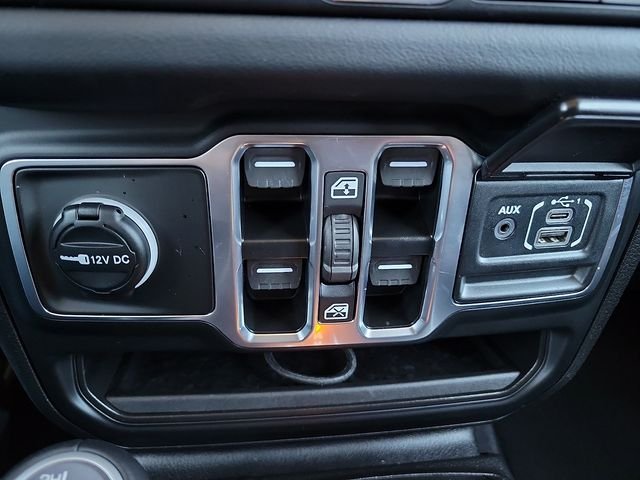 2025 Jeep Wrangler 4-Door Sahara - Photo 15