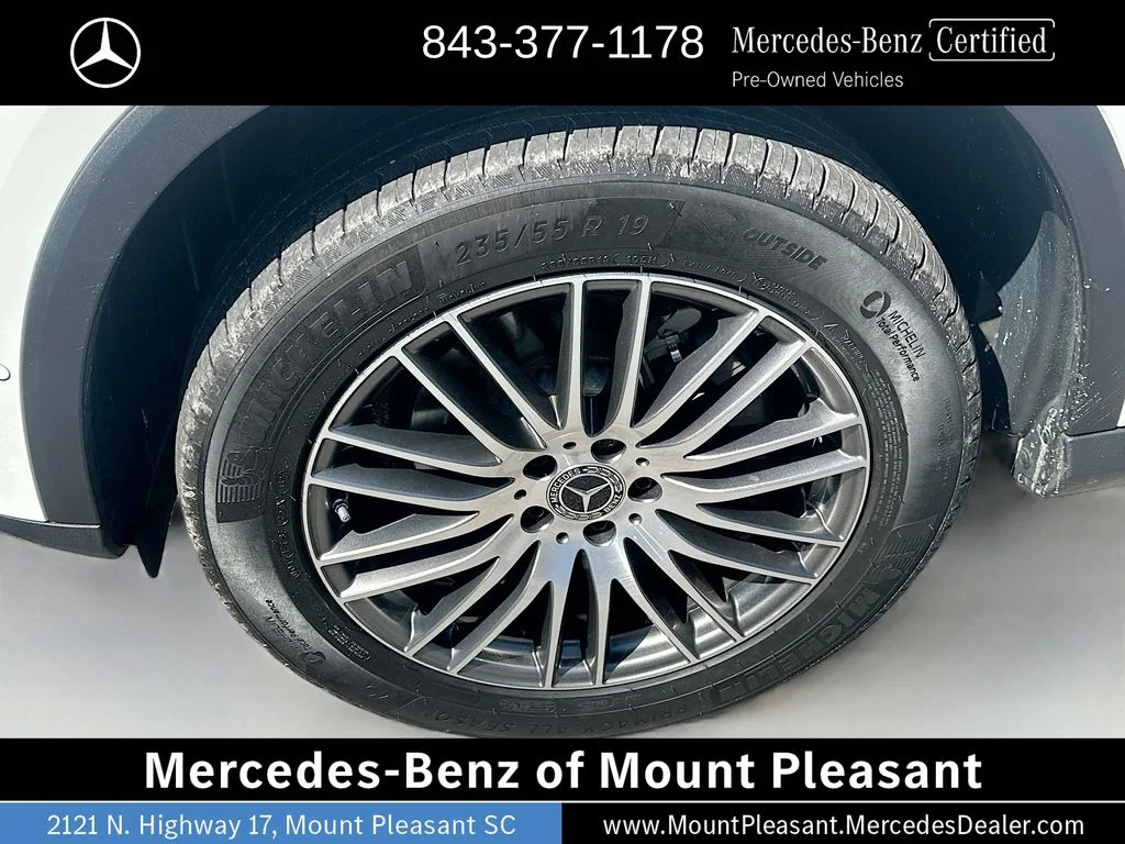 Certified Used 2025 Polar White Mercedes-Benz GLC 300 image 30