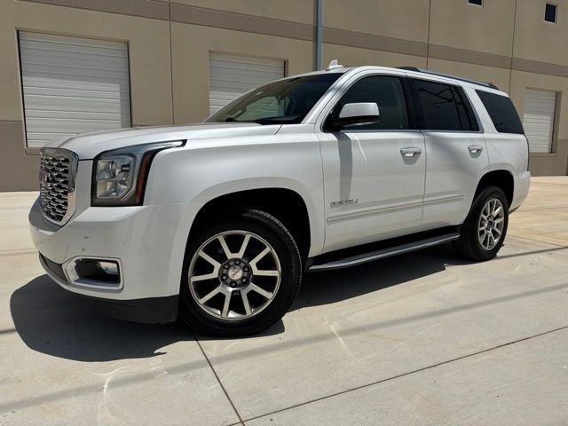 Used 2019 White GMC Denali image 1