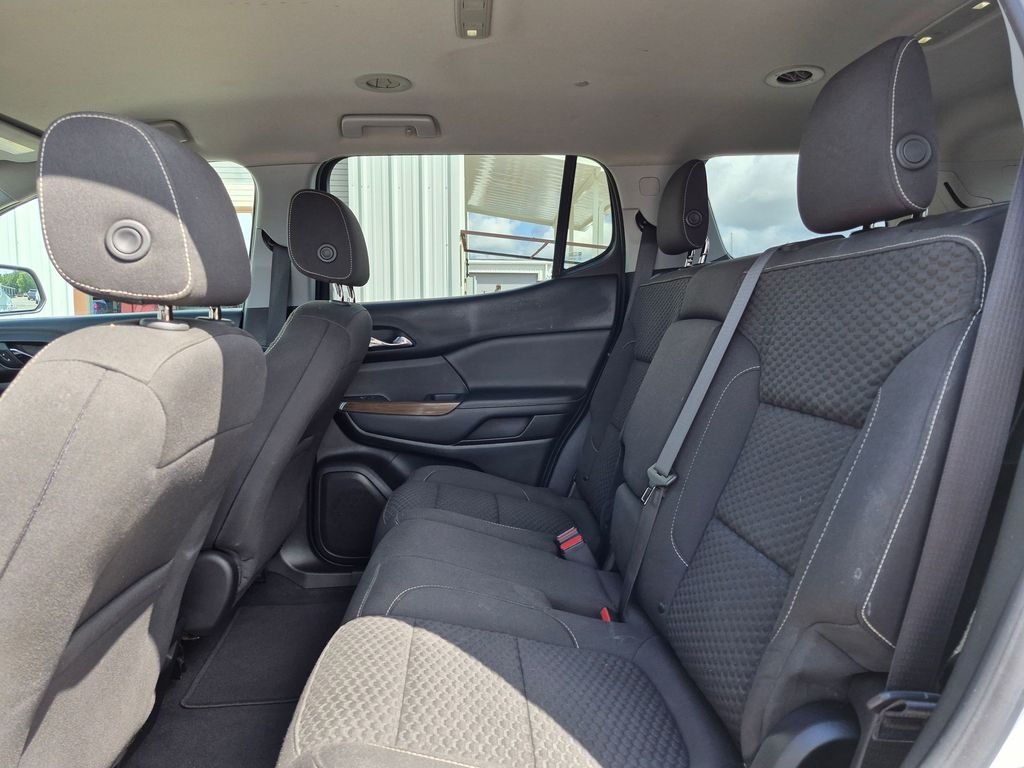 Used 2018 White GMC SLE-1 image 31