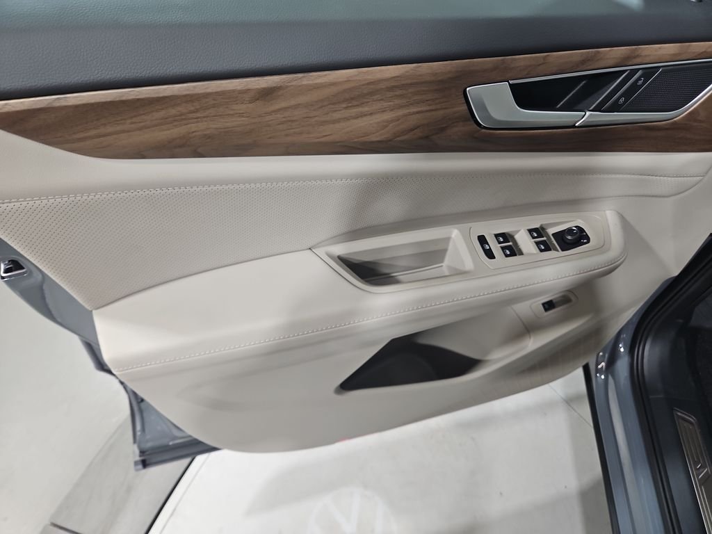 New 2026 Gray Volkswagen SE w/Technology image 10