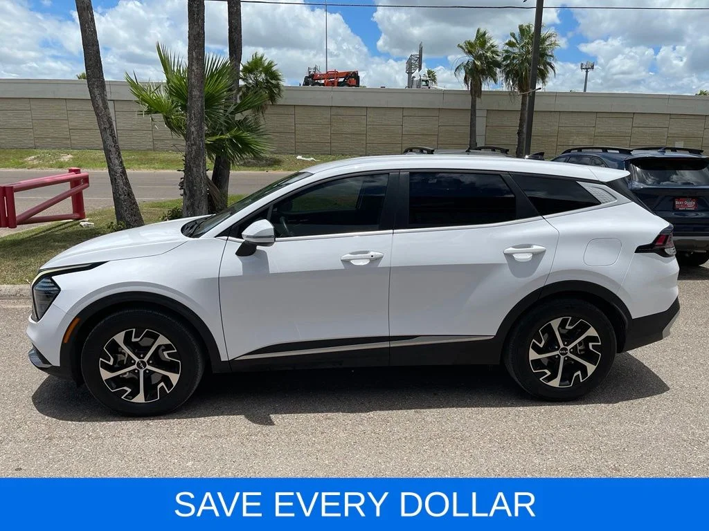 Used 2024 White Kia EX image 3