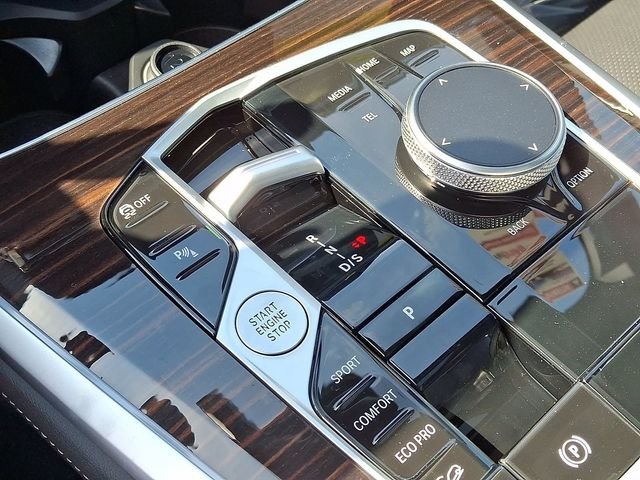 New 2026 Black Sapphire Metallic BMW xDrive40i image 13