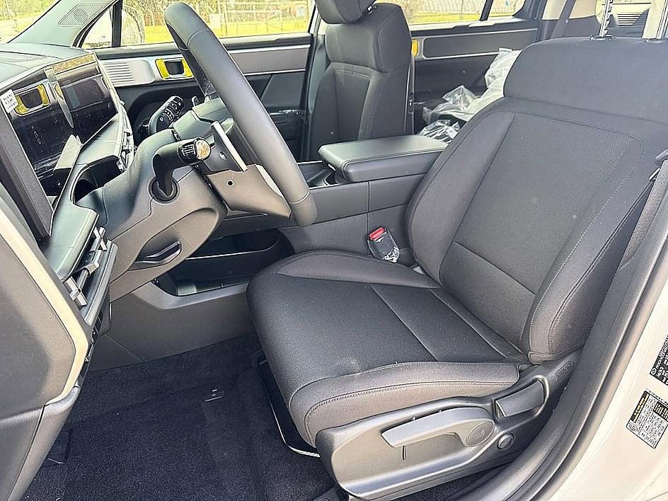 New 2026 Serenity White Hyundai SE image 23