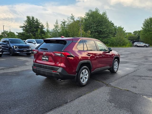 Used 2021 Pearl Toyota LE image 8