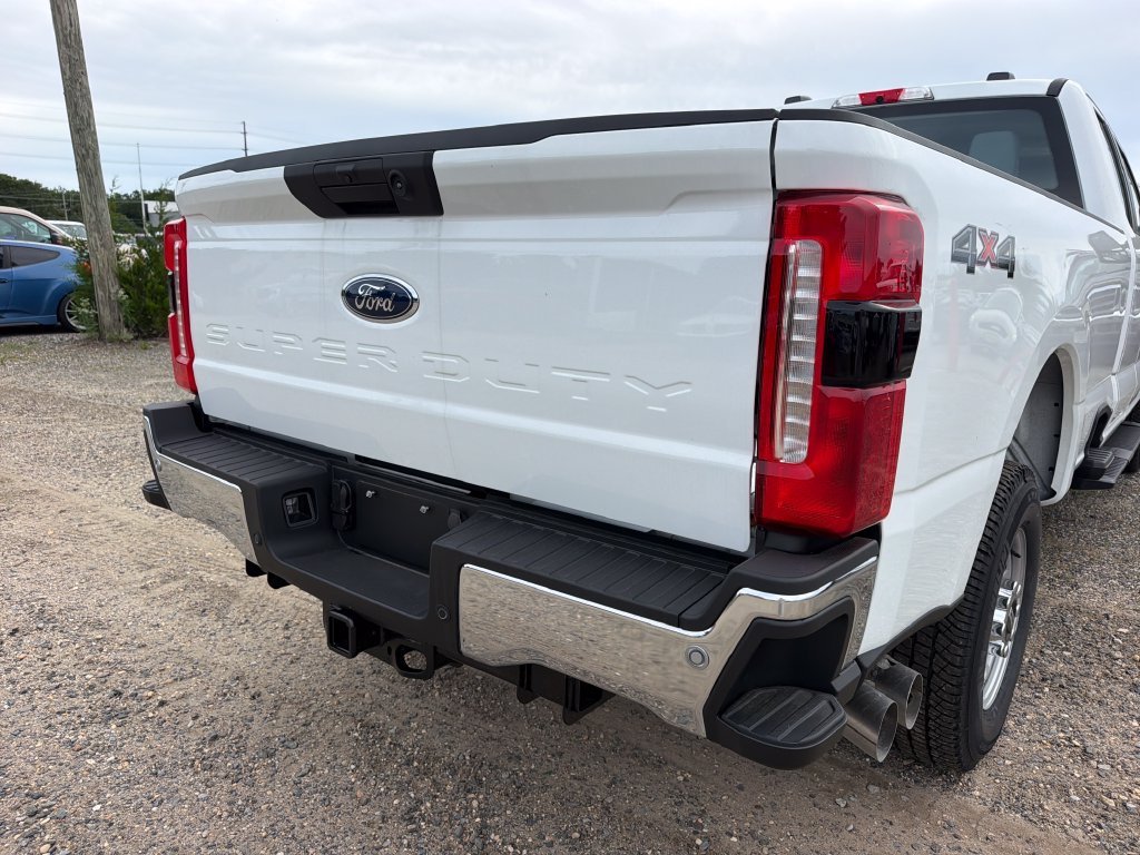 New 2026 Oxford White Ford F-250® XL image 27