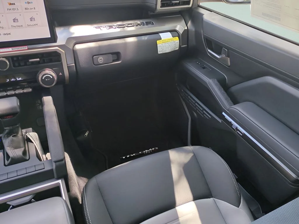 2025 Toyota Tacoma TRD Sport - Photo 16