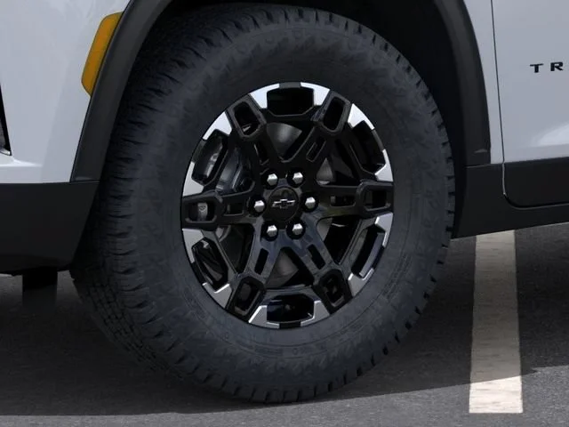New 2027 Polar White Tricoat Chevrolet Z71 image 9